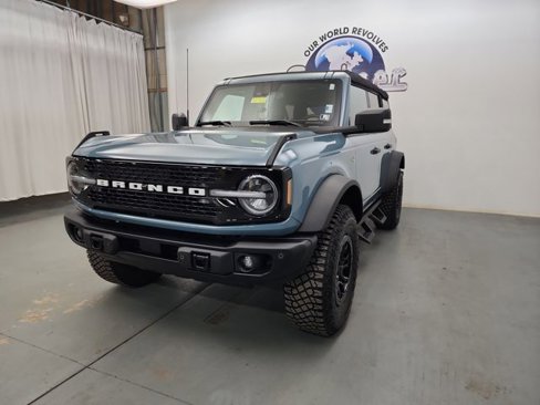 Used 2023 Ford Bronco Wildtrak image 13