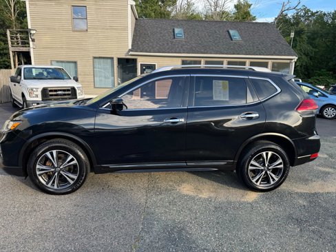 Used 2017 Nissan Rogue SL w/ SL Premium Package image 4