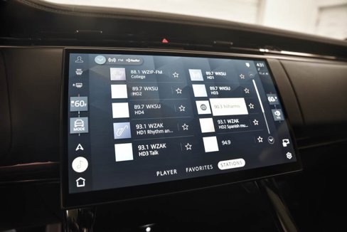 Used 2024 Land Rover Range Rover Sport Dynamic SE image 19