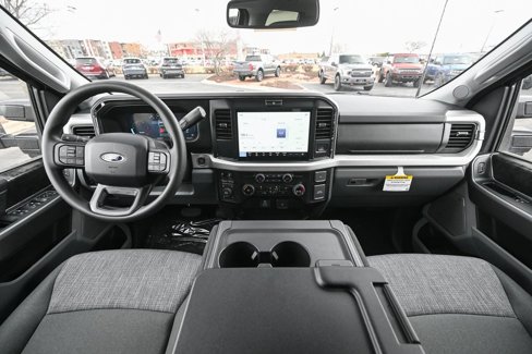 New 2025 Ford F250 XLT w/ Black Appearance Package image 23