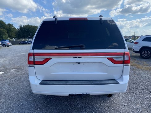 Used 2015 Lincoln Navigator 2WD image 6