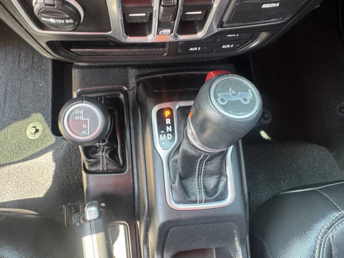 Used 2018 Jeep Wrangler Unlimited Sahara w/ Cold Weather Group image 48