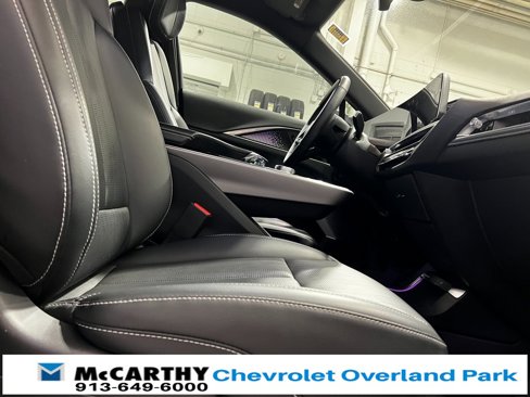 Used 2023 Cadillac Lyriq 2WD image 28