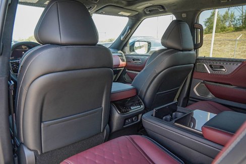 New 2026 INFINITI QX80 Autograph w/ Premium Cargo Package image 25