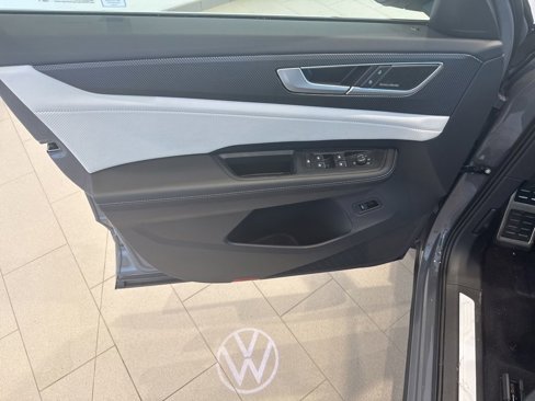 New 2026 Volkswagen Atlas Cross Sport SEL Premium R-Line image 10