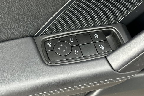 Used 2024 Porsche 911 Carrera image 11
