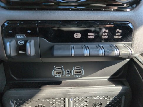 New 2025 RAM 2500 Big Horn image 26