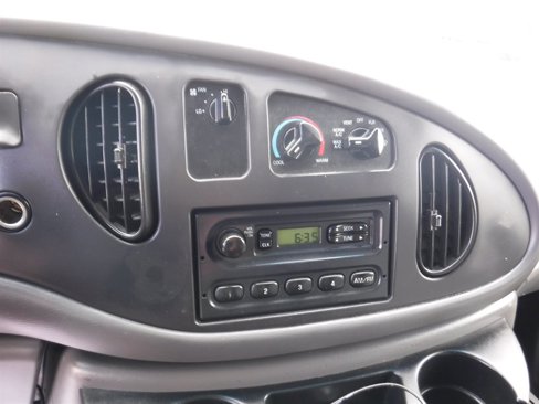Used 2006 Ford E-350 and Econoline 350 Super Duty image 16