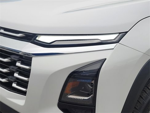 New 2026 Chevrolet Equinox LT w/ LPO, Floor Liner Package image 5