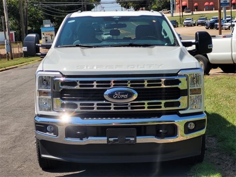 New 2026 Ford F350 XLT image 2