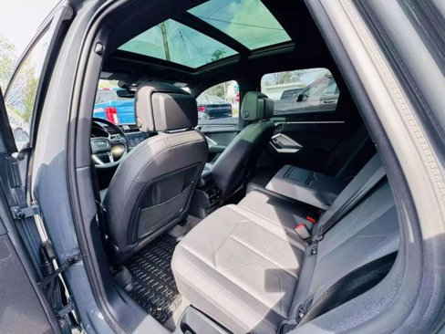Used 2021 Audi Q3 2.0T Premium w/ Convenience Package image 23