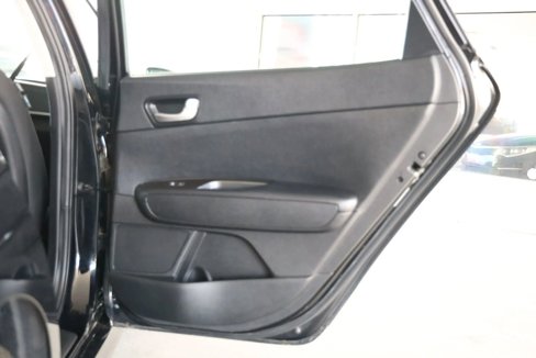 Used 2018 Kia Optima LX image 21