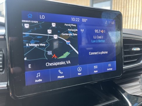 Used 2023 Ford Explorer Limited image 3
