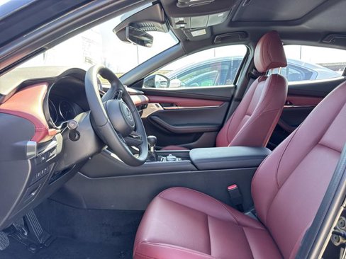 New 2025 MAZDA MAZDA3 2.5 S Hatchback w/ Premium Pkg image 11