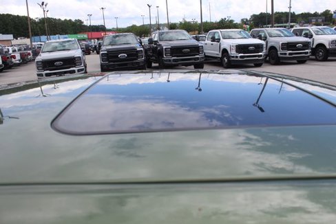 Used 2023 Dodge Challenger SRT Hellcat image 11