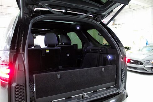 Used 2023 Land Rover Discovery HSE R-Dynamic image 28