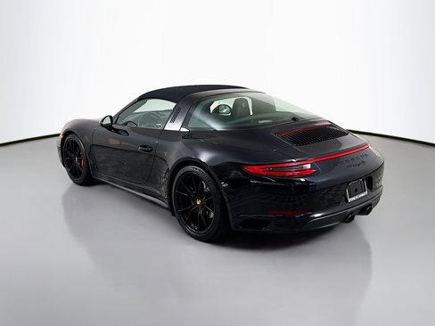 Certified 2019 Porsche 911 Targa 4S image 3