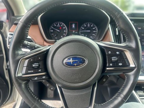 Used 2020 Subaru Outback Touring XT image 11