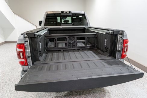 Used 2024 RAM 2500 Limited image 11