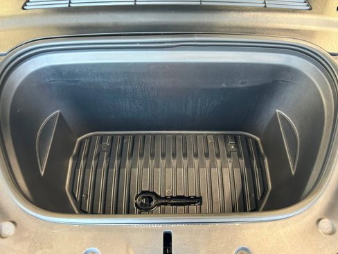 Used 2023 Tesla Model Y Long Range image 39