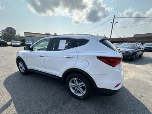 Used 2017 Hyundai Santa Fe Sport image 4