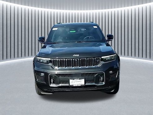 New 2025 Jeep Grand Cherokee L Overland w/ Advanced Protech Group III image 11