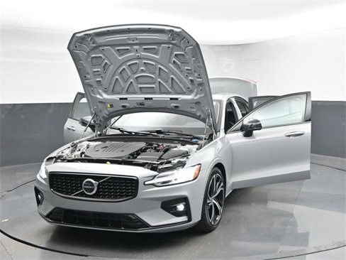 Used 2025 Volvo S60 B5 Plus w/ Protection Package Premier image 52