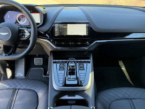 New 2025 Aston Martin DBX 707 image 10