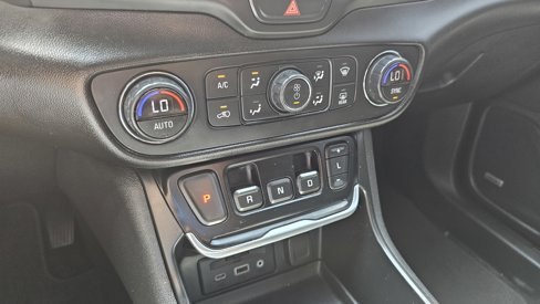 Used 2019 GMC Terrain SLT w/ Preferred Package image 35