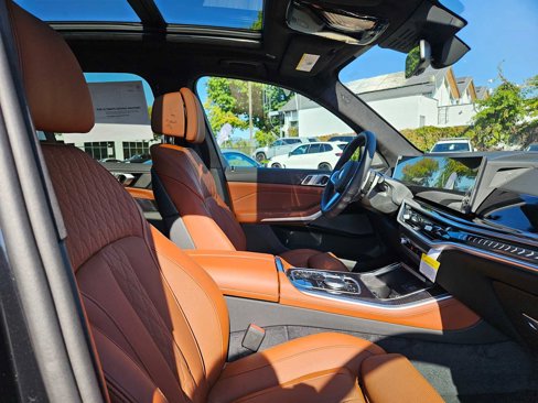 New 2026 BMW X5 xDrive40i w/ M Sport Package image 11