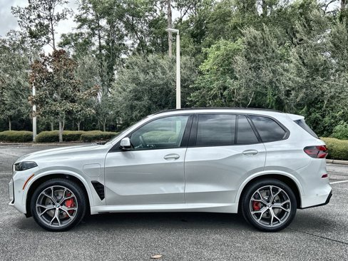 New 2026 BMW X5 xDrive50e w/ M Sport Package image 10