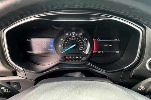 Used 2019 Ford Fusion Titanium image 19