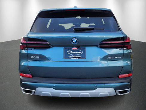 Used 2026 BMW X5 xDrive50e w/ Executive Package image 6