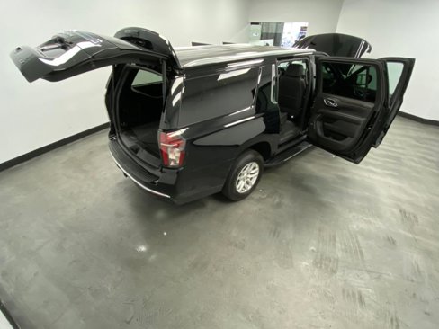Used 2021 Chevrolet Suburban LT image 50