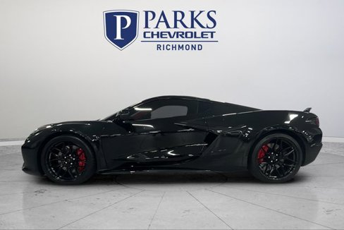 Used 2024 Chevrolet Corvette Z06 image 3