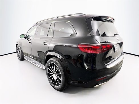 New 2026 Mercedes-Benz GLS 580 4MATIC image 5