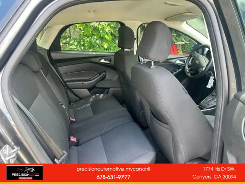 Used 2015 Ford Focus SE image 26