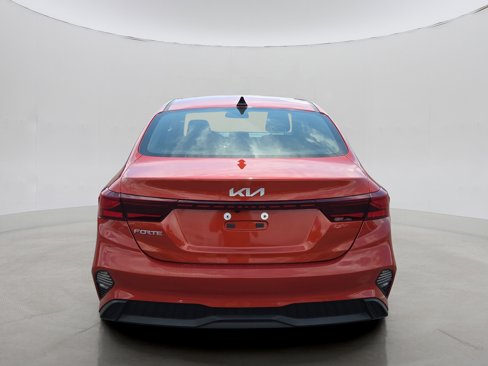 Used 2022 Kia Forte LXS image 23