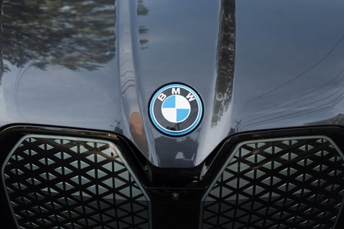 Used 2024 BMW iX xDrive50 image 41