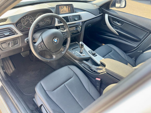 Used 2017 BMW 320i Sedan image 10
