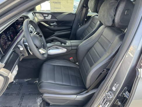 New 2025 Mercedes-Benz GLS 580 4MATIC image 2