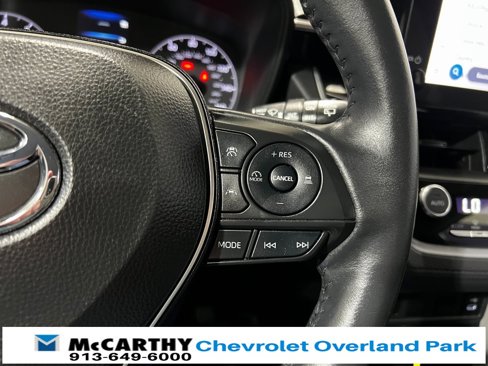 Used 2024 Toyota Corolla Cross LE image 17