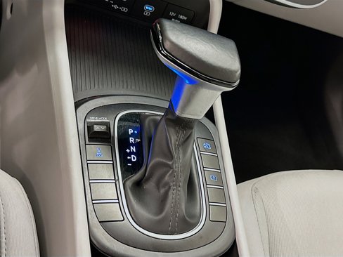 Used 2025 Hyundai Kona SEL image 25