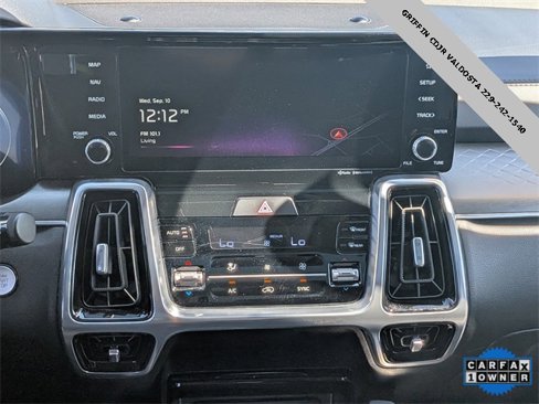 Used 2023 Kia Sorento SX image 19
