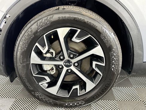 Used 2025 Kia Sportage EX w/ Premium Package image 37