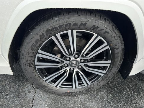 New 2025 Lexus LX 600 4WD w/ Luxury Package image 35