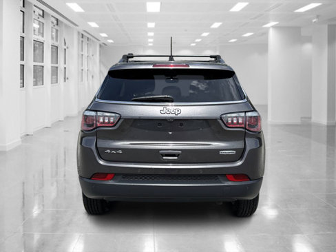 Used 2020 Jeep Compass Latitude image 4