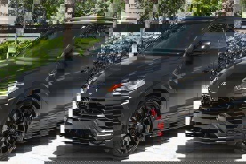 Used 2021 Lamborghini Urus image 2