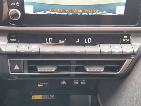 New 2025 Toyota Camry LE image 14
