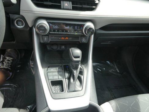 Used 2023 Toyota RAV4 XLE image 24